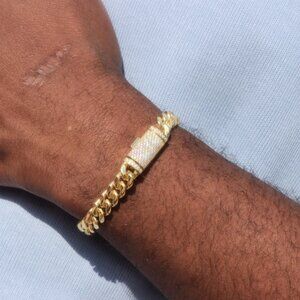 Plain Gold Cuban Link Bracelet with Moissanite Box Clasp